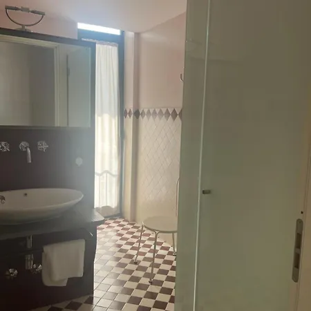 Hotel Costanza